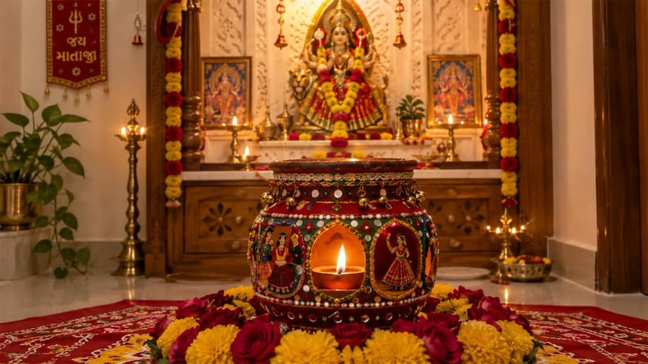 Navratri 2026: નવરાત્રીમાં ઘરે ઘટસ્થાપના કઈ રીતે કરવાની હોય ? ઘરમાં અખંડ દીવો કરો તો આ વાતનું રાખવું ધ્યાન