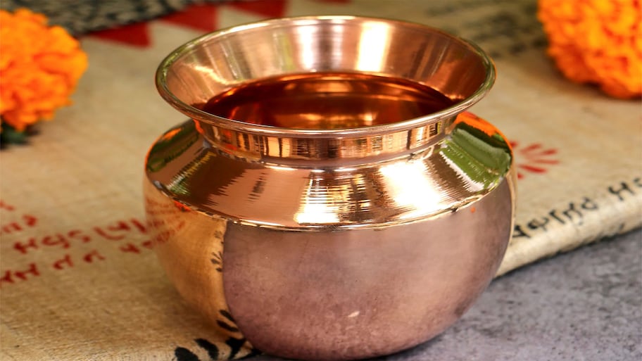 Cleaning Hacks: ઘટસ્થાપના માટેનો કળશ સાફ કરવાની સૌથી સરળ રીત, 10 મિનિટમાં ચમકવા લાગશે તાંબાનો કળશ