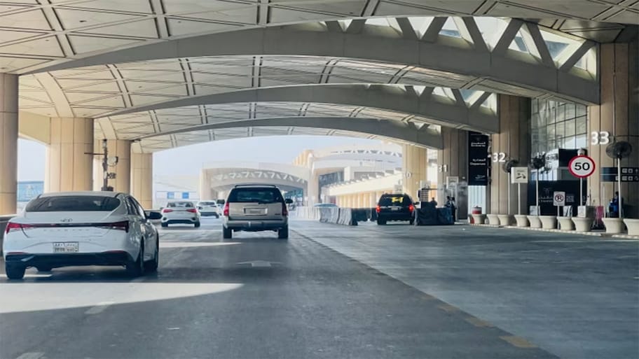 Attack On Riyadh Airport: રિયાદમાં હૂતીઓનો સૌથી મોટો હુમલો, 12 લોકોના મોત, 300 થી વધુ ઘાયલ, જાણો હુમલાની વિગતો