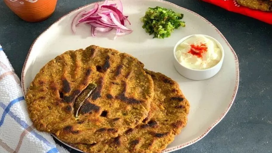 Thalipeeth Recipe: સવારના નાસ્તામાં ખાવાની મજા પડે તેવી જુવારના લોટની થાલીપીઠ બનાવવાની રીત