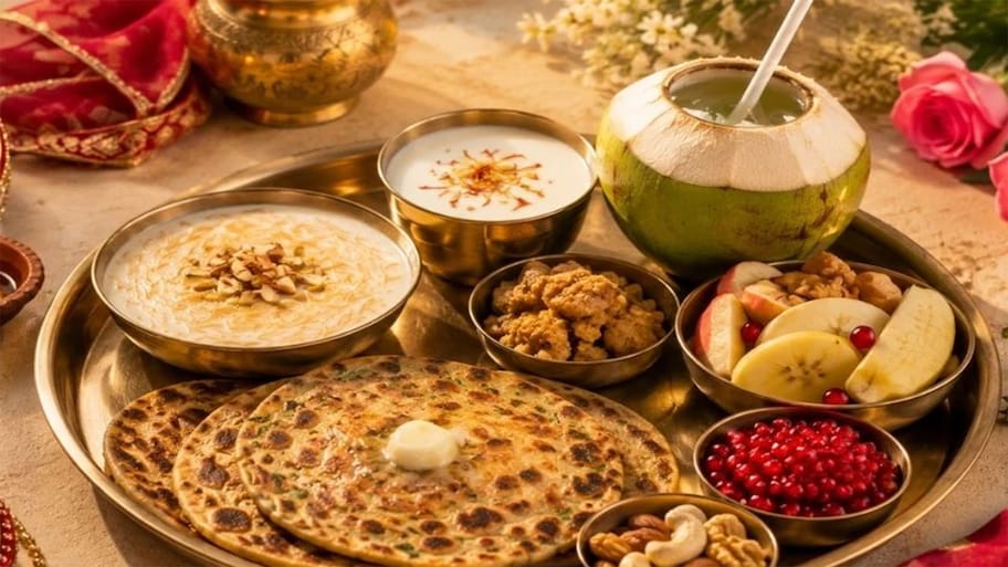 Karva Chauth: કરવા ચોથનું વ્રત સારી રીતે કરવું છે ? તો સવારના સમયે ખાજો આ વસ્તુઓ, આખો દિવસ નબળાઈ નહીં લાગે